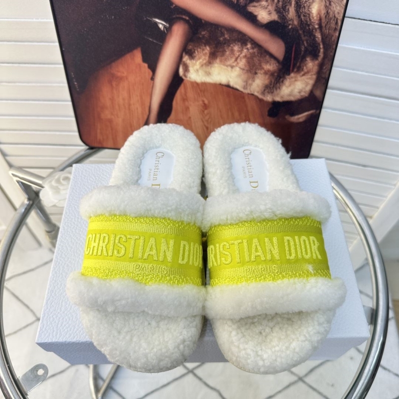 ch**an D*or slippers